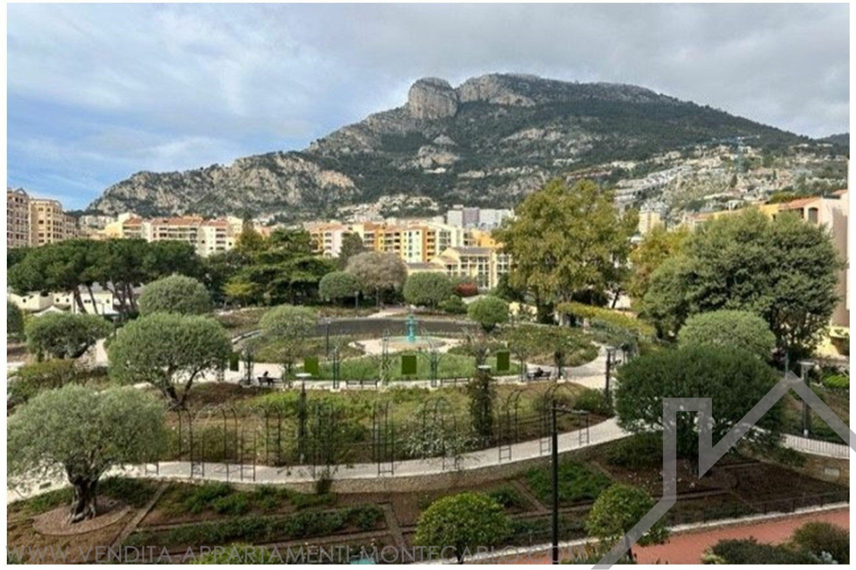 Beautiful 2 rooms in the heart of Fontvieille Properties for sale in