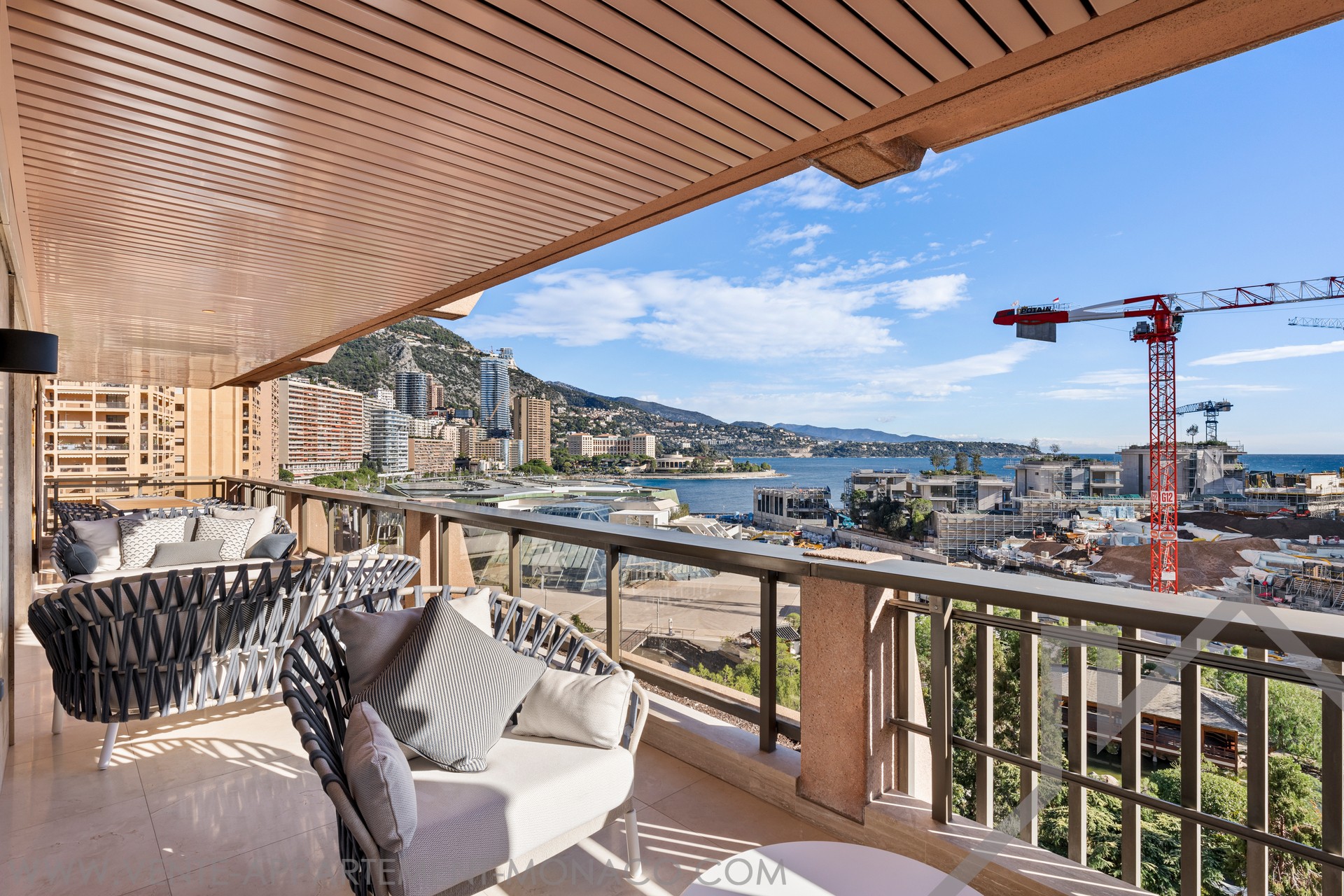 Sale renovated 4 room apartment Monaco Larvotto Properties for sale
