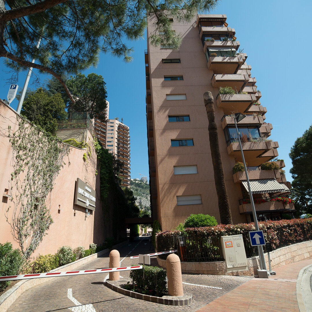 Parc Saint Roman, grand emplacement de voiture fermé - Properties for sale in Monaco