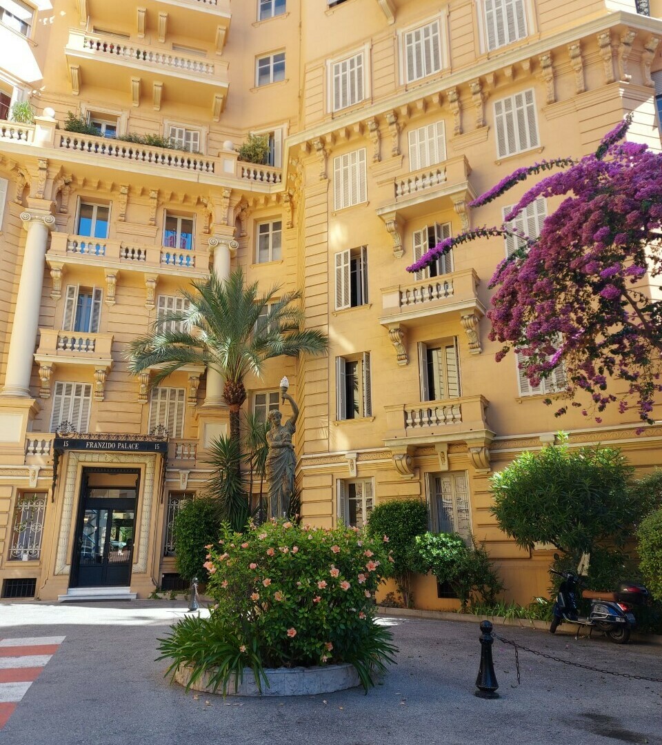 Le Franzido Palace - Boulevard du Jardin Exotique - Properties for sale in Monaco