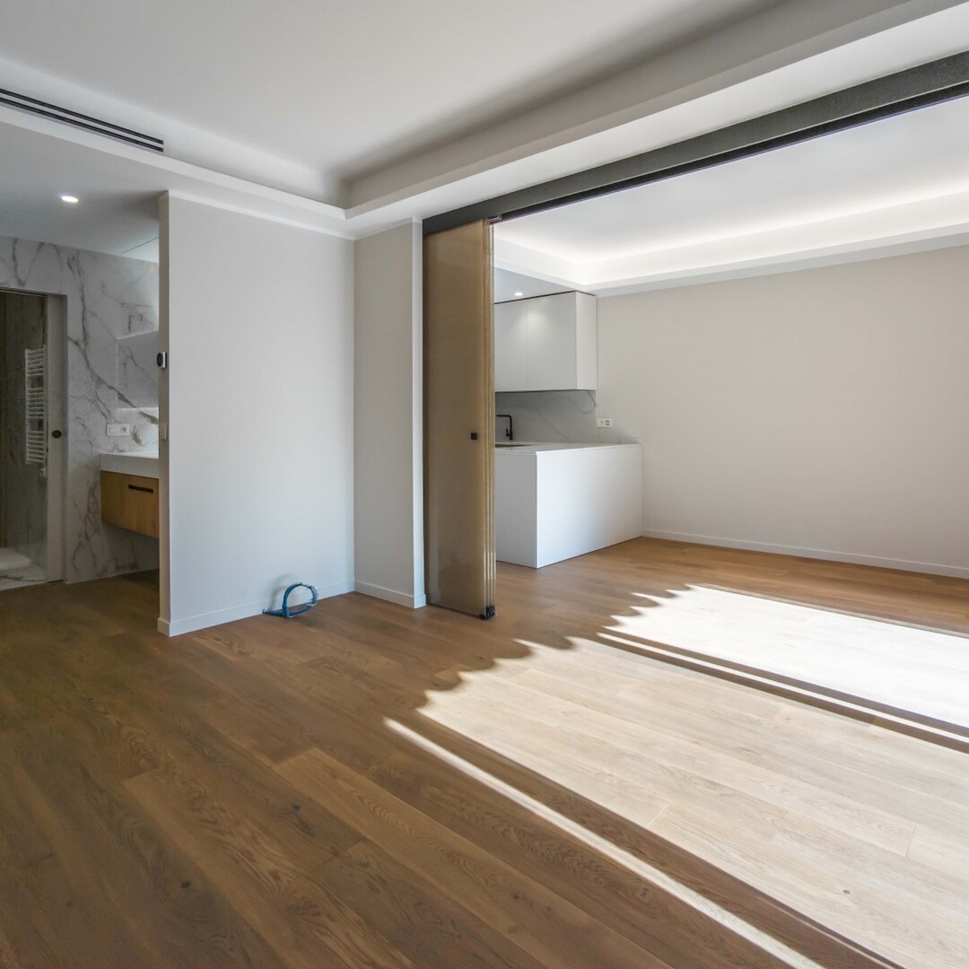 NEAR CASINO / LES OLIVIERS / 2 ROOMS WITH SIDE SEA VIEW - Properties for sale in Monaco