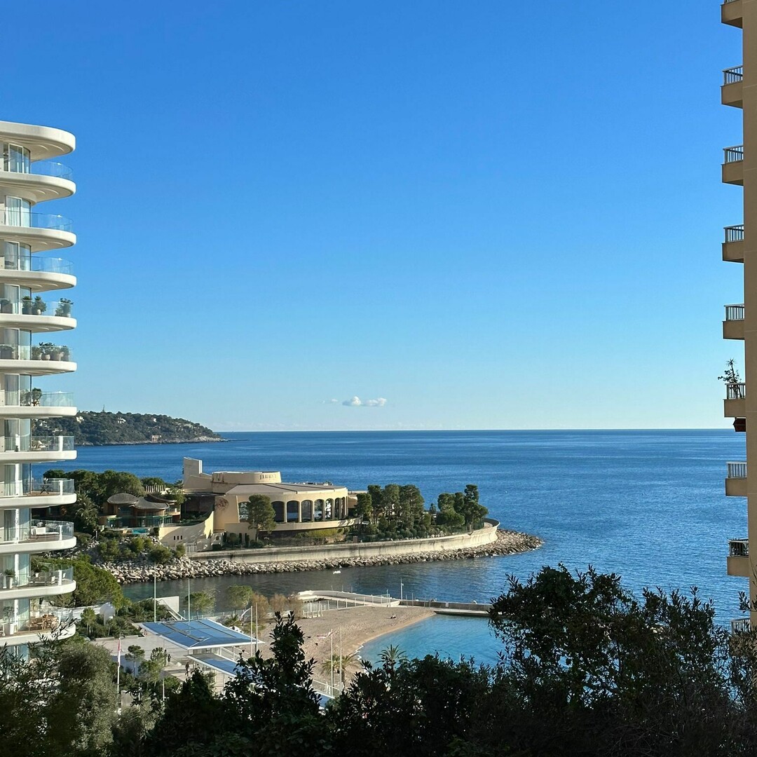 Larvotto, renovated 3-room apartment with sea view - Properties for sale in Monaco