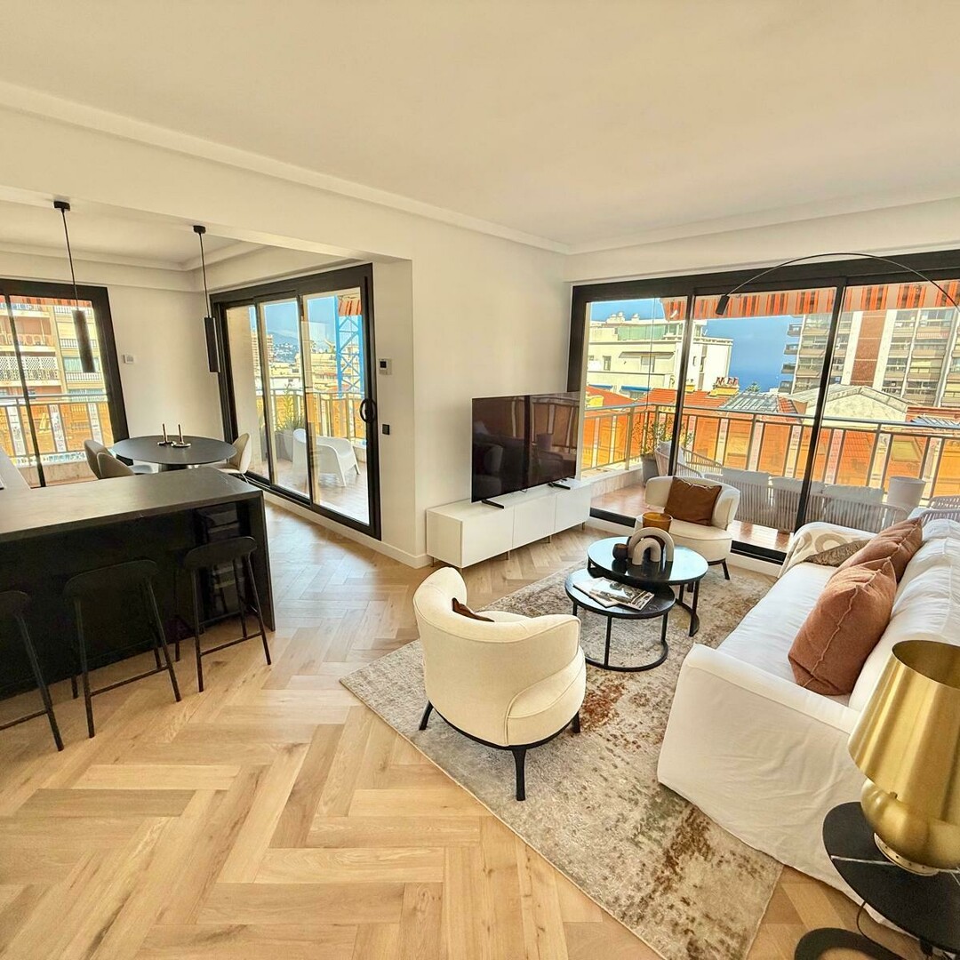 MONTE CARLO / 3 ROOMS / COMPLETE RENOVATION - Properties for sale in Monaco