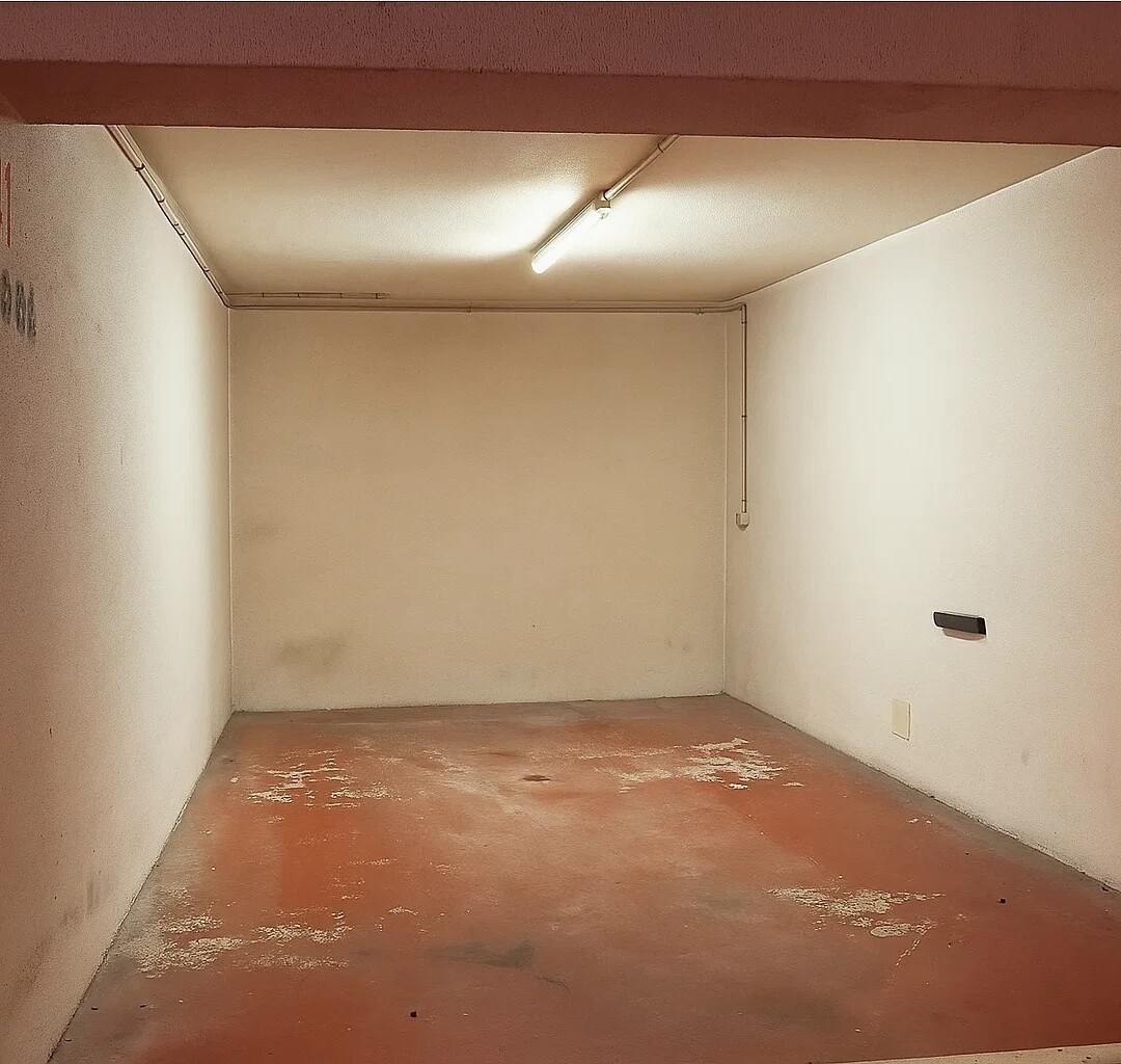 NEAR TRAIN STATION / RESIDENCE LES OLIVIERS / 1 PARKING SPACE - Properties for sale in Monaco