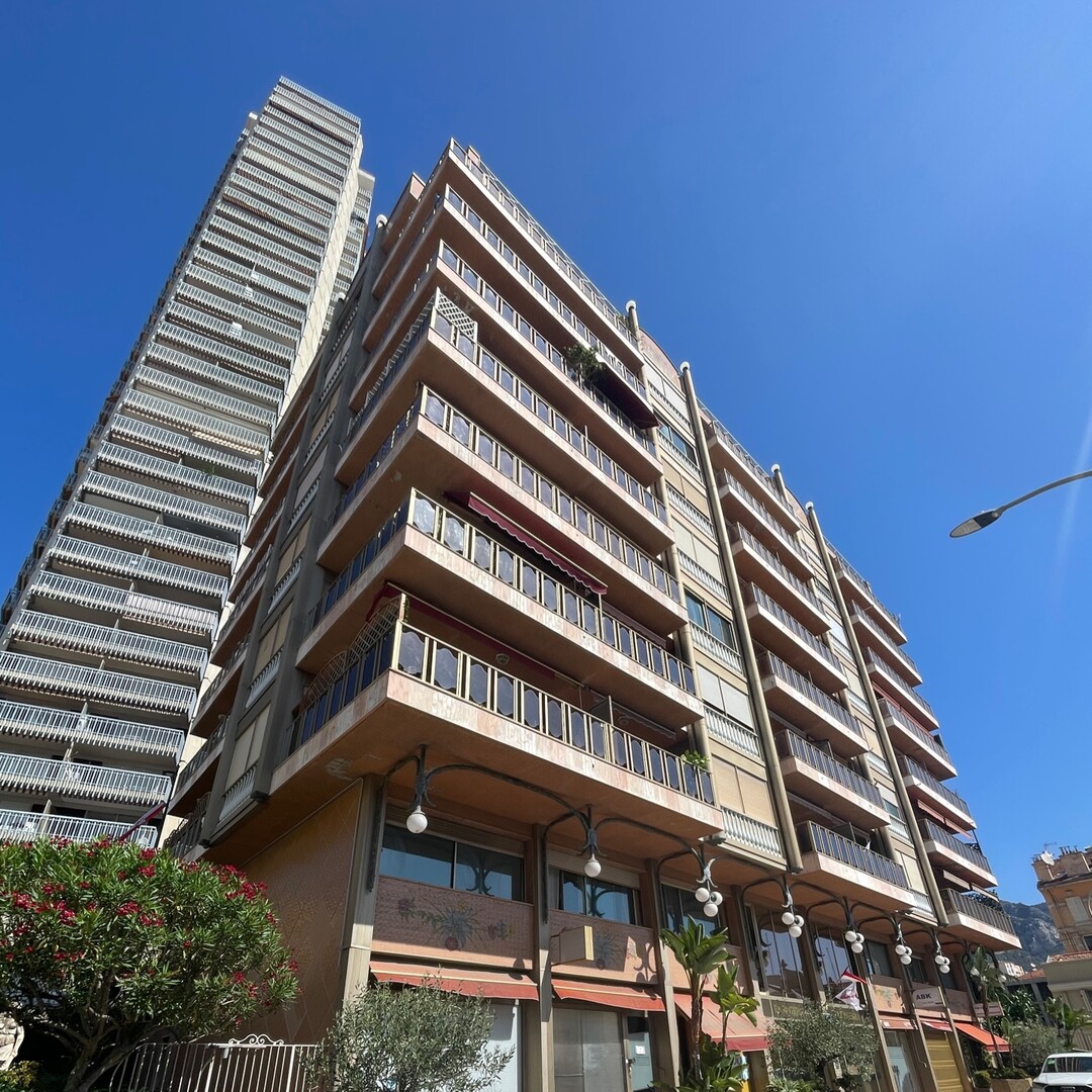 RIVIERA - 3 ROOMS UNDER RENOVATION - Properties for sale in Monaco