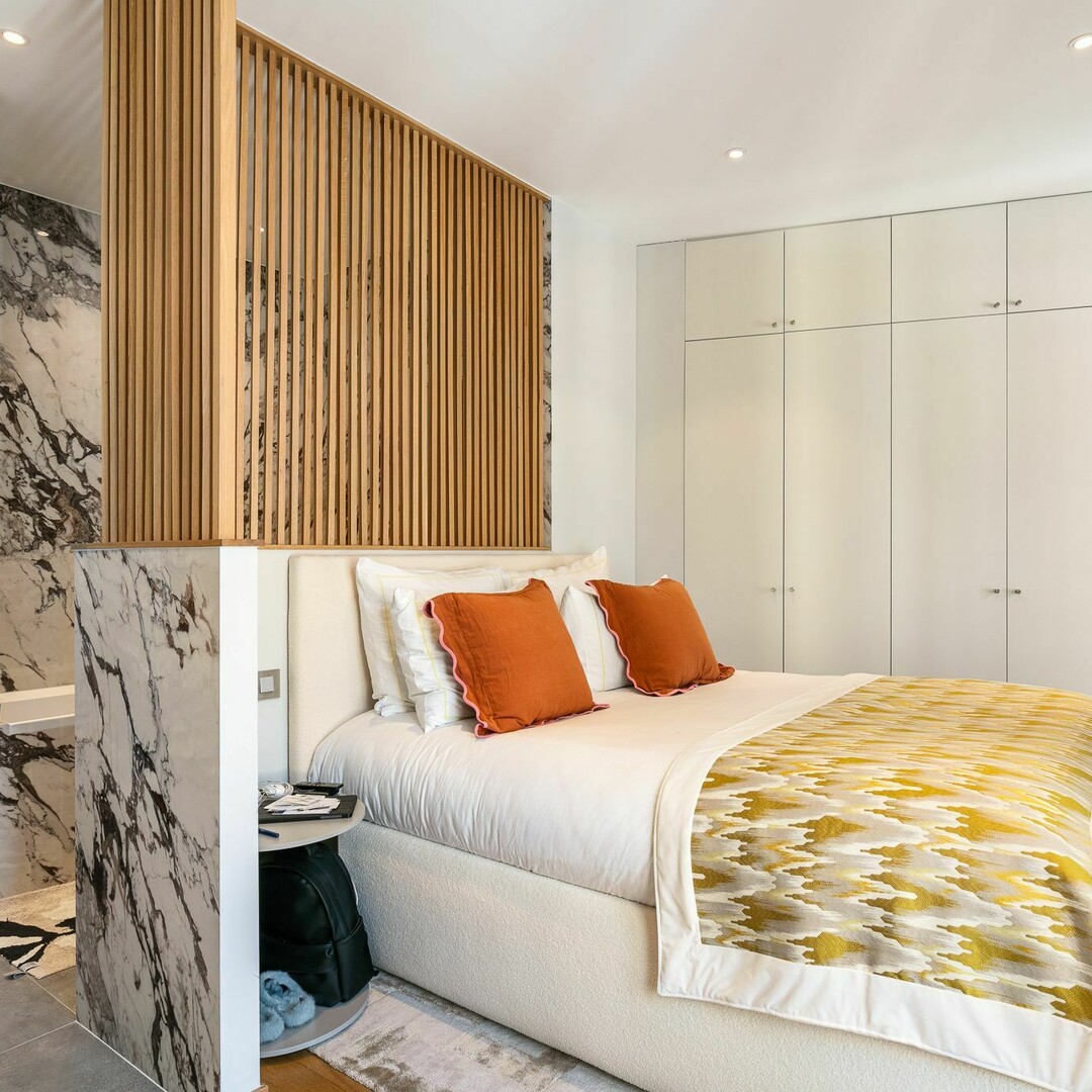 Sale renovated furnished apartment 3 bedrooms Monaco Monte-Carlo - Properties for sale in Monaco