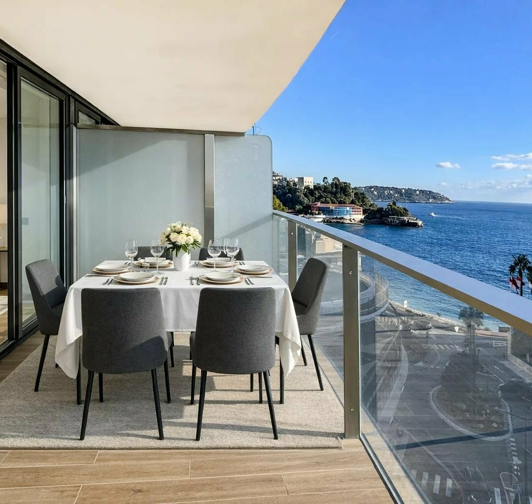 Bay House - Opulent 3-Bedroom - Properties for sale in Monaco