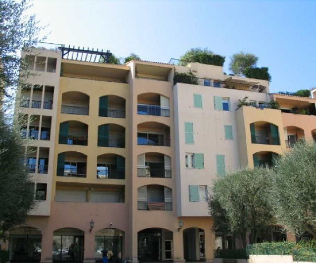 MONACO FONTVIEILLE BOTTICELLI 2 ROOMS 58 sqm MIXTE CELLAR - Properties for sale in Monaco