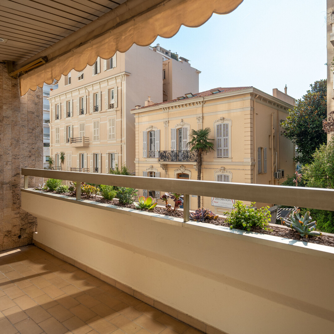 SUFFREN - Condamine - 3-Room Flat - Mixed Use - Properties for sale in Monaco