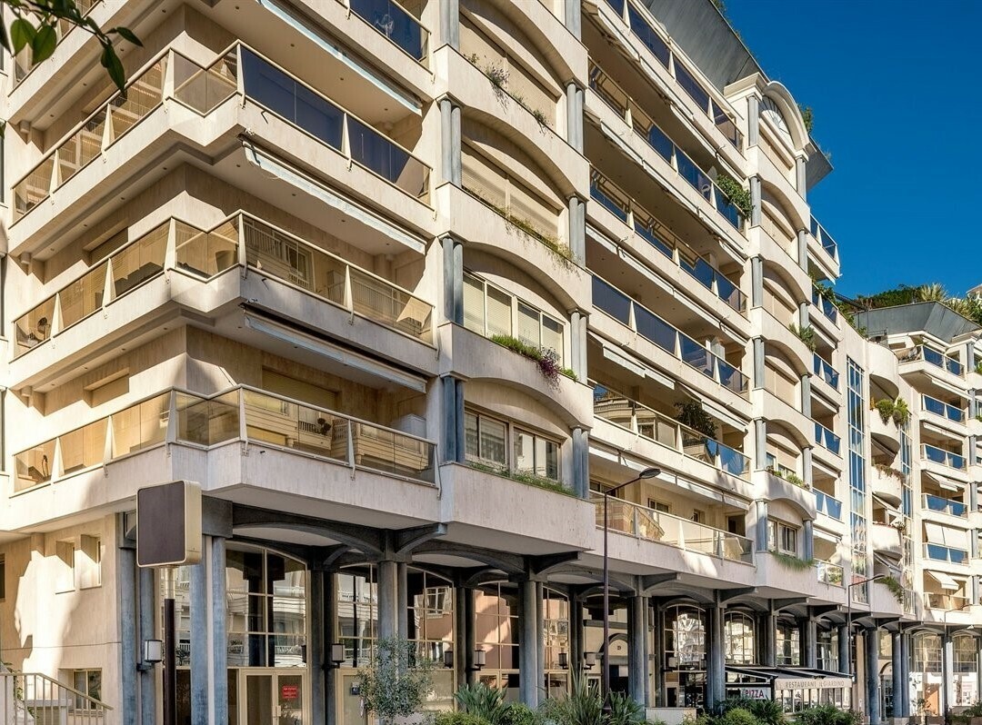 ROCAZUR - La Rousse - Spacious Newly Renovated 4 Rooms - Properties for sale in Monaco