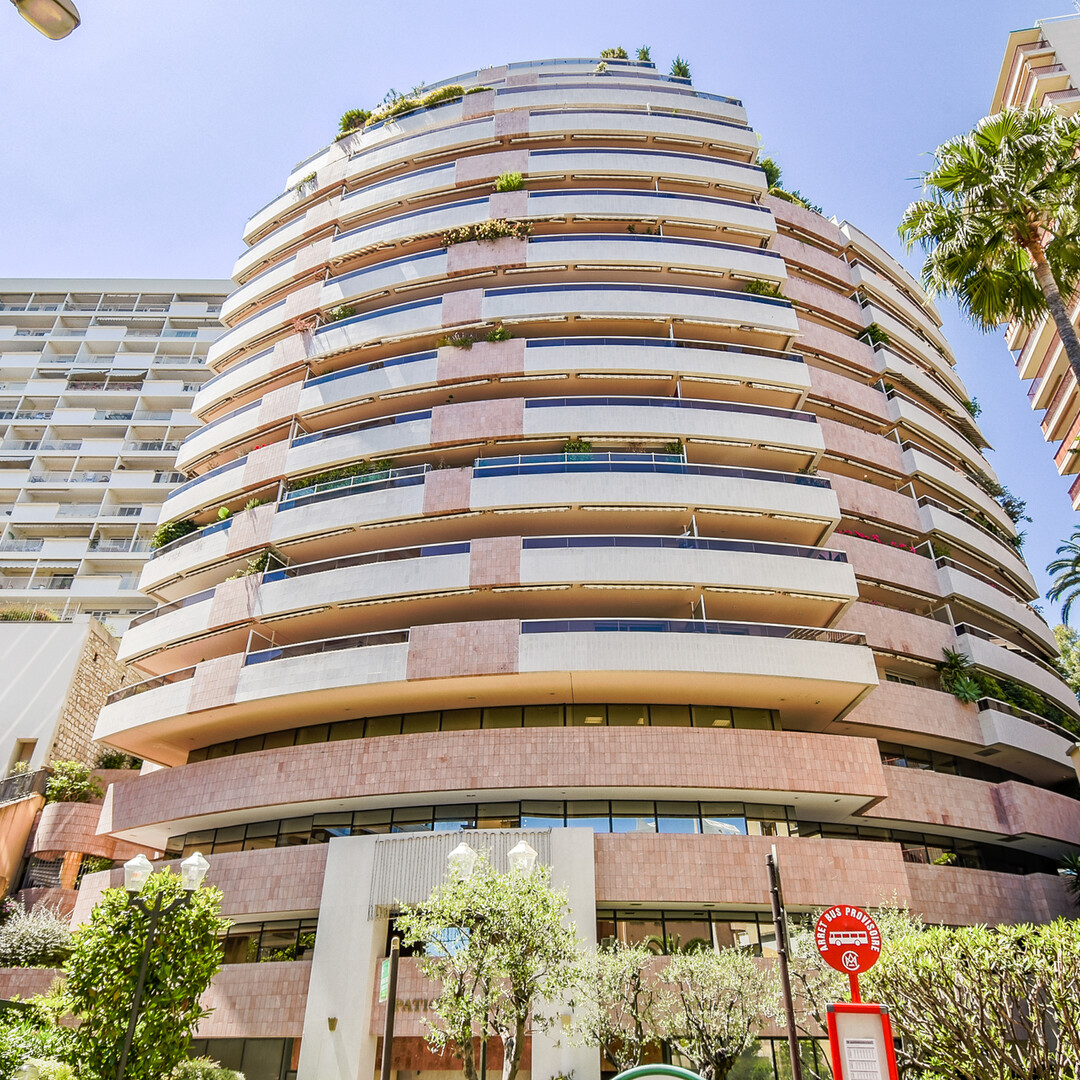3 APARTMENTS TO UNITE - Properties for sale in Monaco