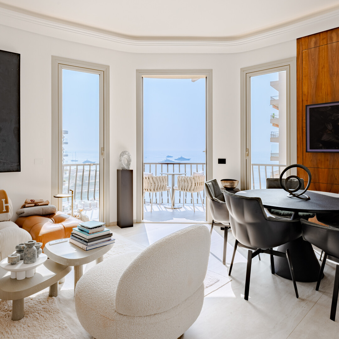 LUXURIOUS ONE BEDROOM APARTMENT WITH STUDY - TOP FLOOR - Properties for sale in Monaco