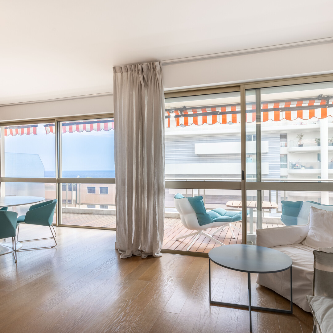 RENOVATED 2 BEDROOM WITH SEA VIEW - Properties for sale in Monaco