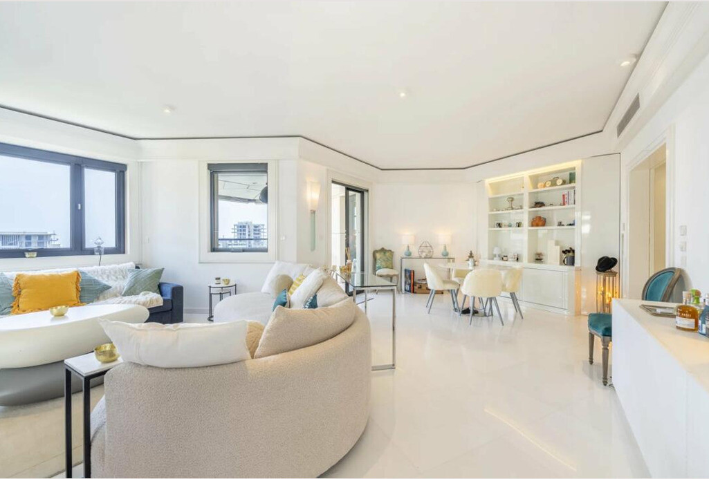 LUXURY 4-BEDROOM APARTMENT - LE PRINCE DE GALLES - Properties for sale in Monaco