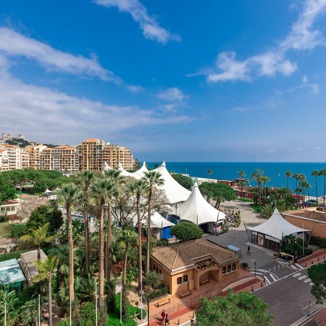 LARGE TWO-BEDROOM APARTMENT - FONTVIEILLE SEASIDE PLAZA - Properties for sale in Monaco