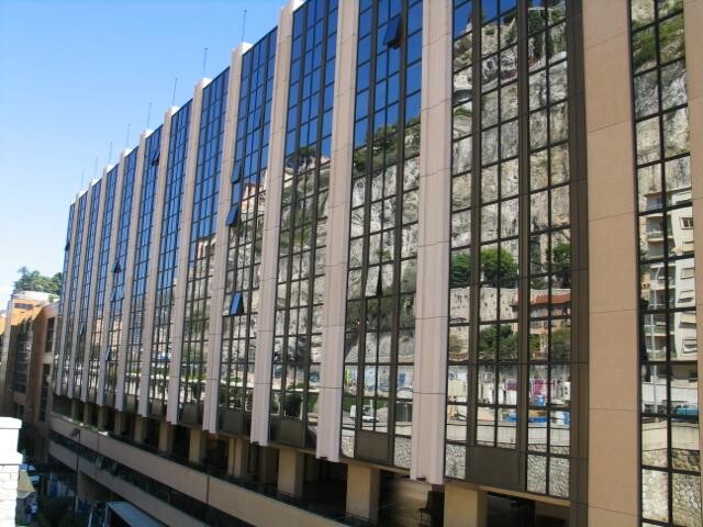FONTVIEILLE / PREMISES WITH WINDOW / RIGHT TO LEASE