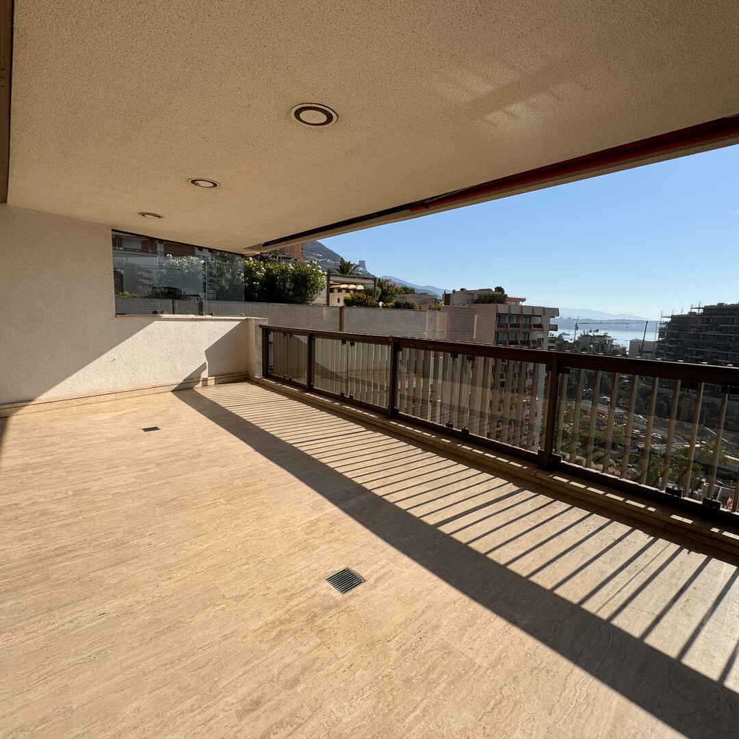 3 rooms for sale in Mirabeau