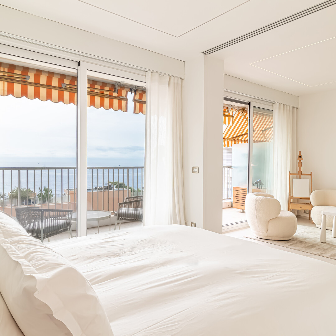 Bright 2 rooms renovated - Sea view