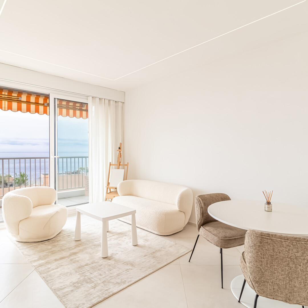 Bright 2 rooms renovated - Sea view