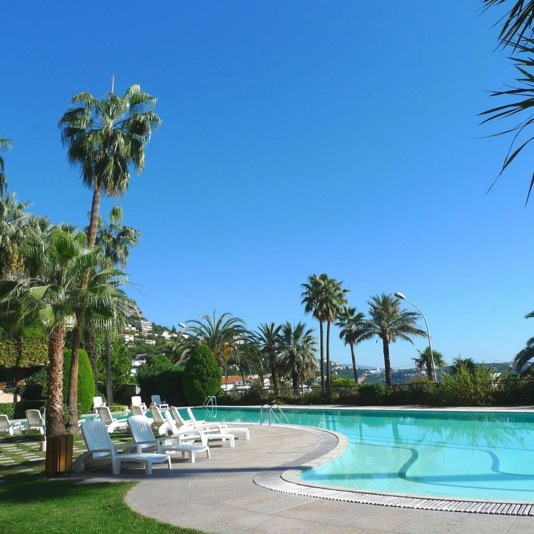 PARC SAINT ROMAN - Refurbished studio, in a luxurious and pleasant residence