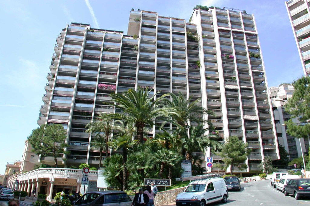 PARK PALACEThe Park Palace offers a unique blend of elegance and comfort in the heart of the city.F