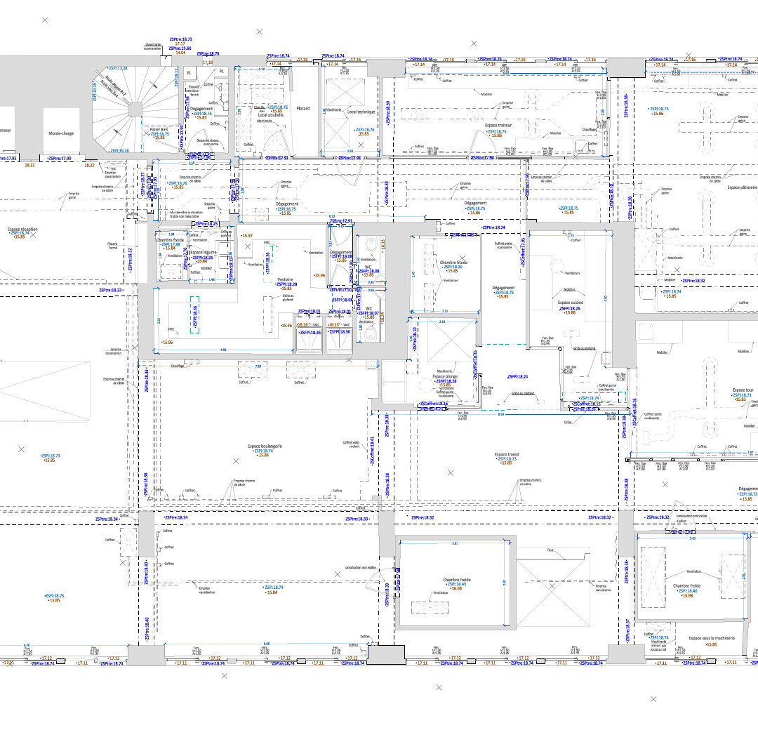 LOCAL / PLATEAU DE 860 m2 + RESERVE + PARKINGS