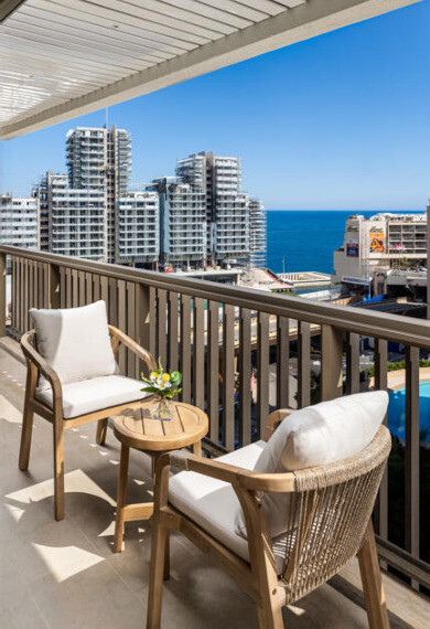 CARRÉ D'OR / MIRABEL / 3 ROOM PENTHOUSE