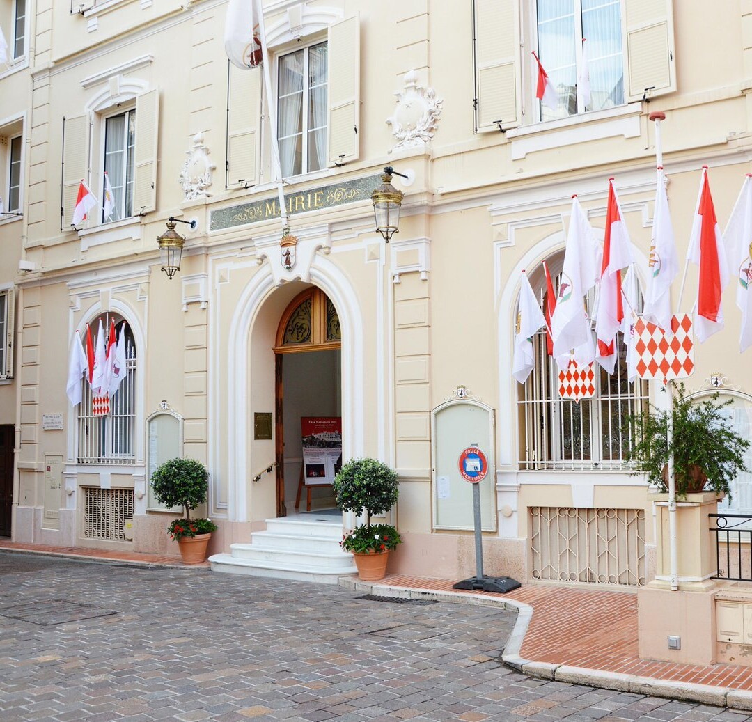 MONACO VILLE   / APARTMENT TO RENOVATE