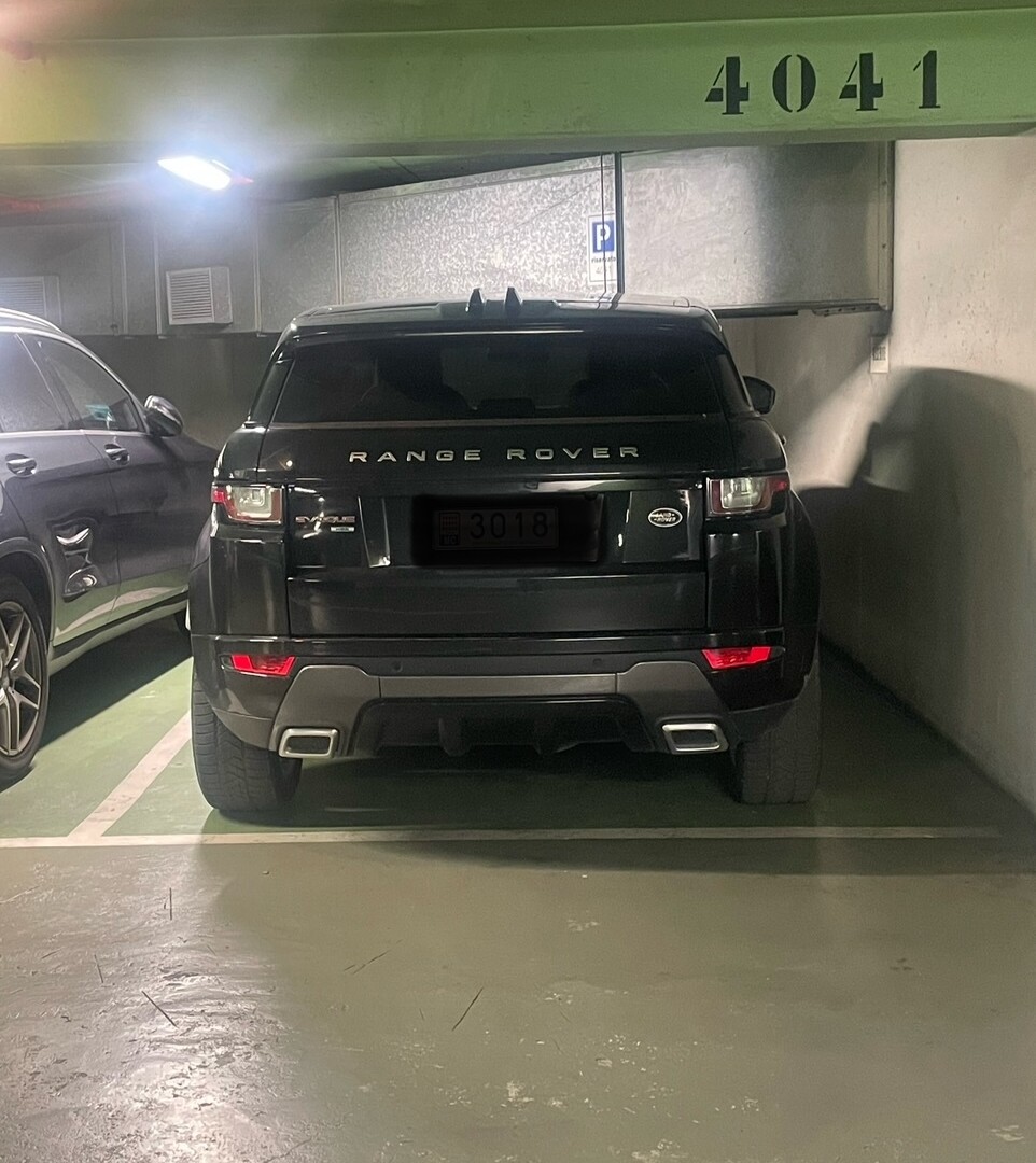 SOLE AGENT / PARC SAINT ROMAN / PARKING SPACE