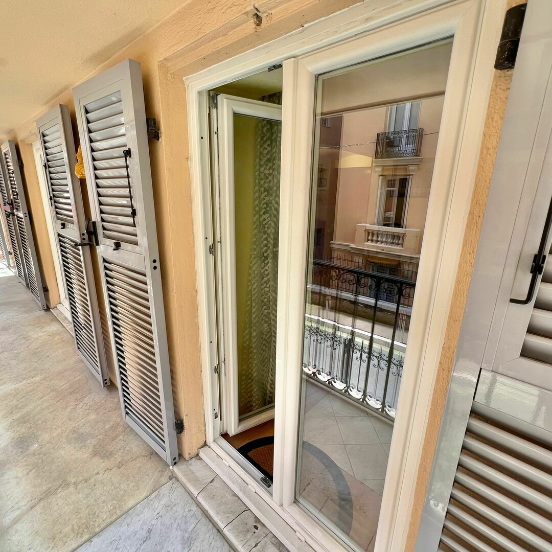 OPPORTUNITY TO SEIZE / MONTE CARLO / 3 ROOMS
