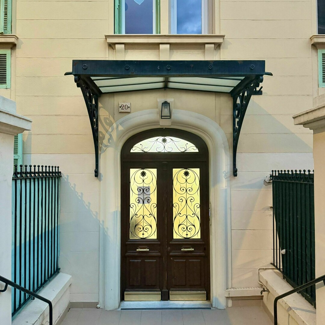 MONTE CARLO / 2 ROOMS / LARGE TERRACE