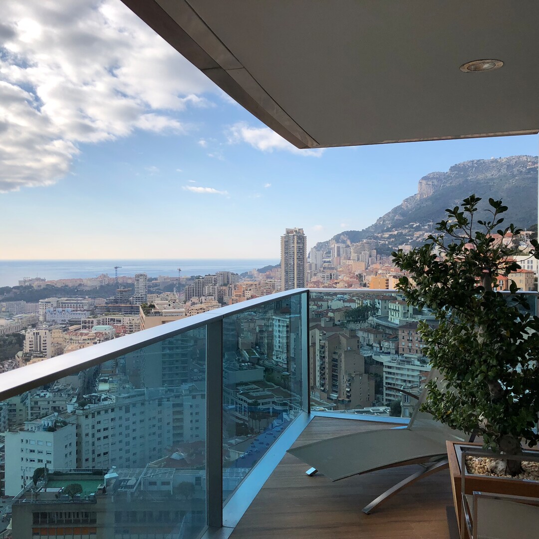 La Rousse – Odeon Tower – 4 rooms
