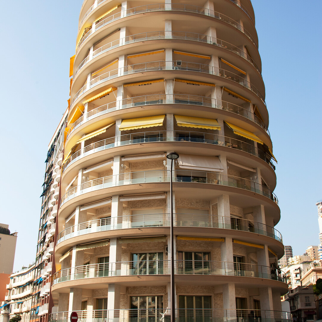ERMANNO PALACE – 4-ROOMS APARTMENT –