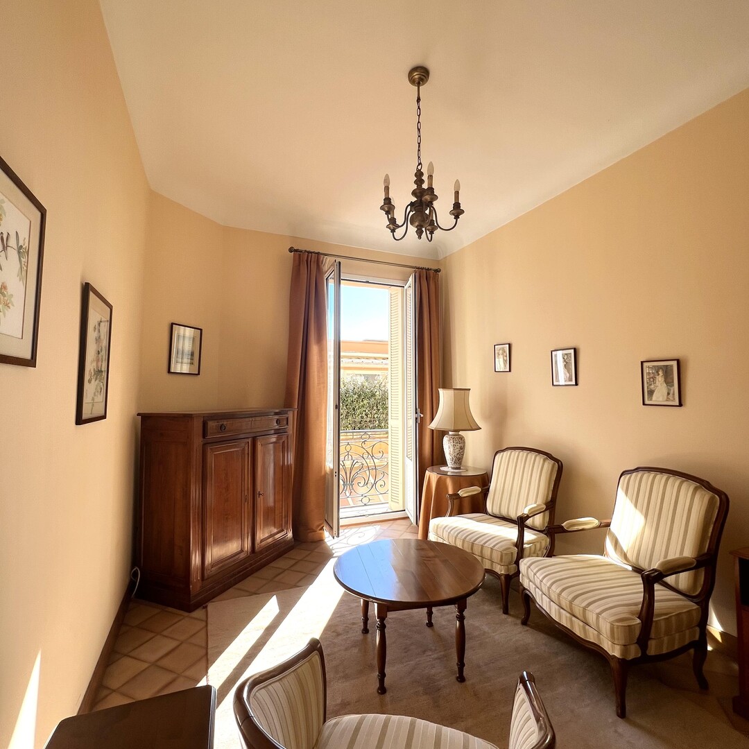4 BEDROOM APARTMENT - VILLA BONTOUX - CONDAMINE