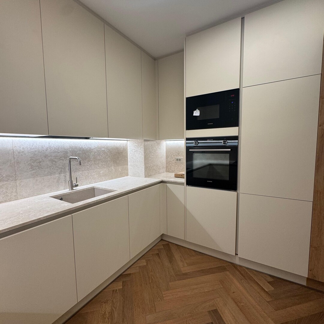 family apartment in the heart of the Condamine district
