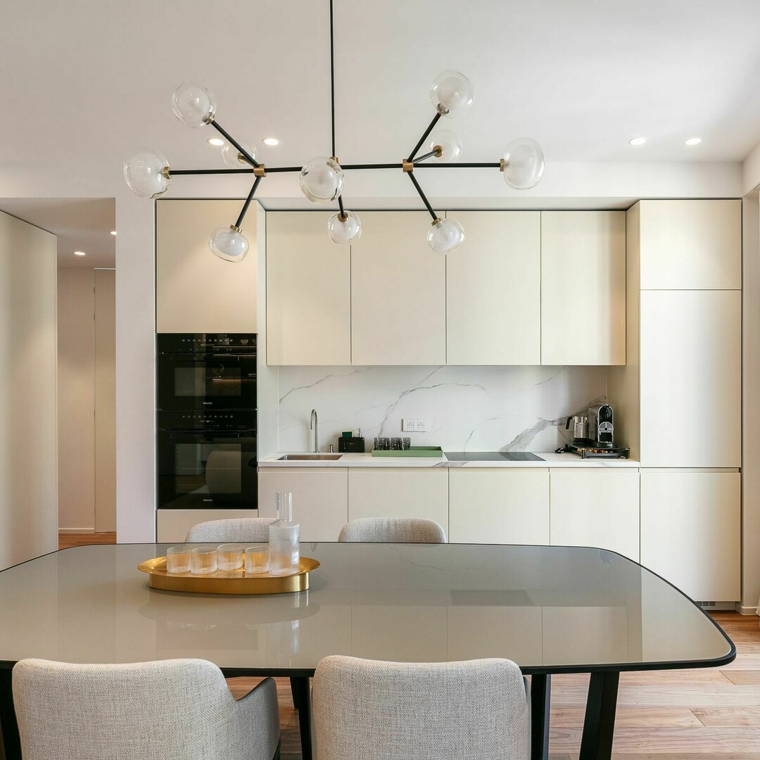 Sale renovated furnished apartment 2 bedrooms Monaco Monte-Carlo