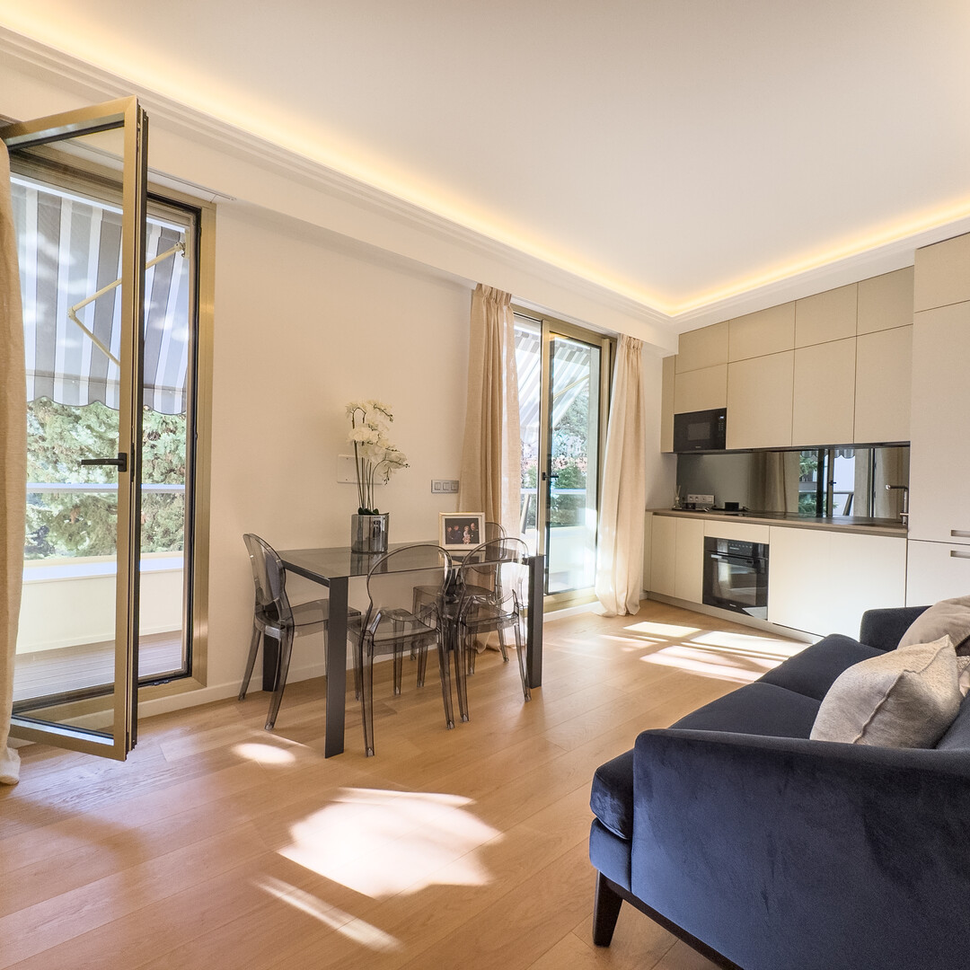 BEL HORIZON - 2 BEDROOM APARTMENT RENOVATED AND FULLY FURNISHED