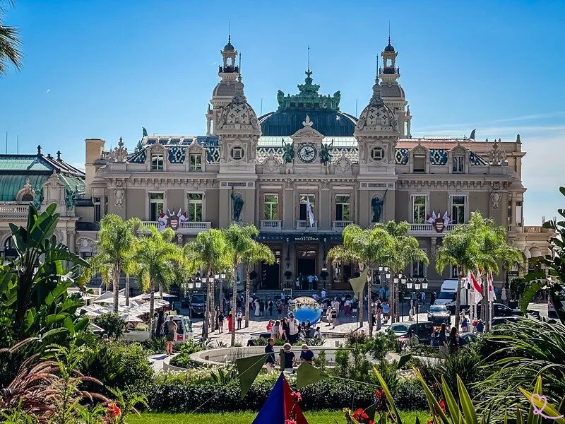 LE MILLEFIORI - REMARKABLE 2 BEDROOM APARTMENT