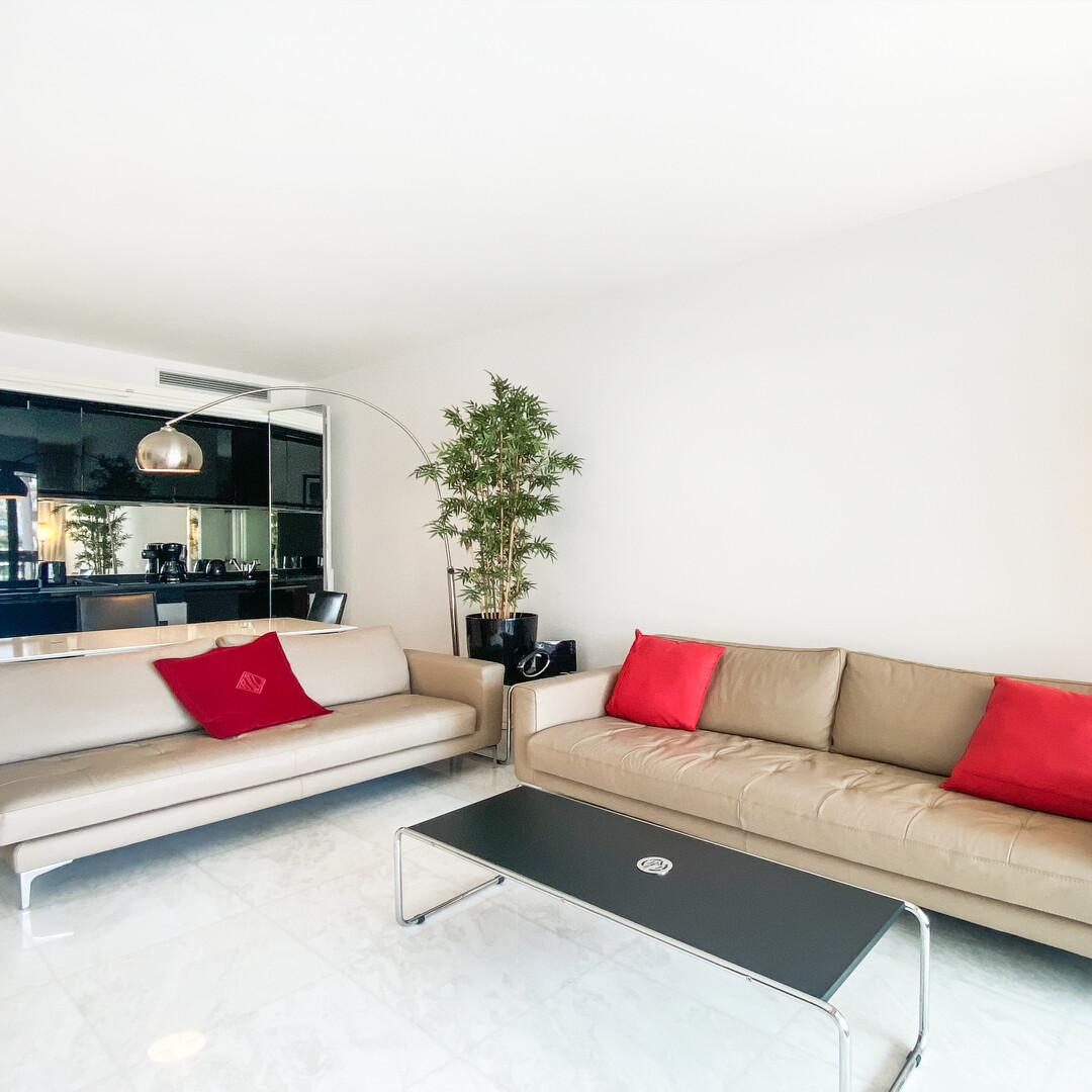 Park Palace - Beautiful 2 Bedroom