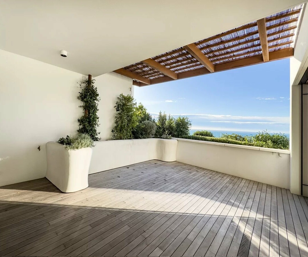 L'Exotique - Spacious 3-room apartment with sea view