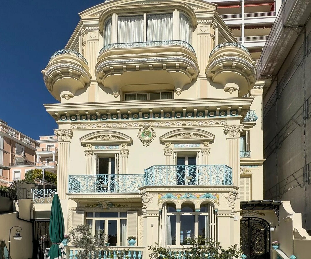 EXCLUSIVE - EXCEPTIONAL BELLE EPOQUE VILLA
