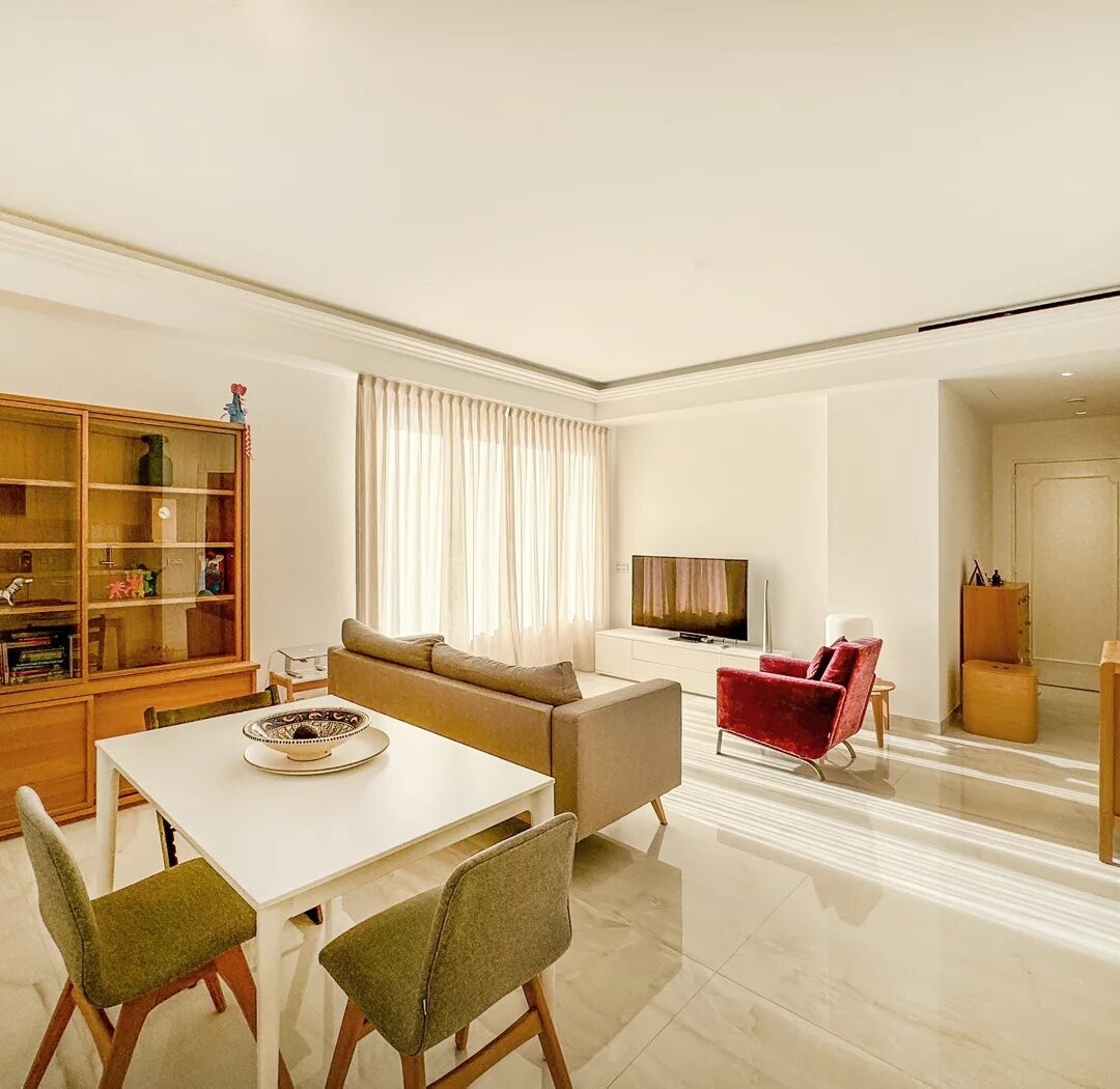 BERMUDA - BEAUTIFUL BRIGHT 2 BEDROOM APARTMENT WITH PARKING