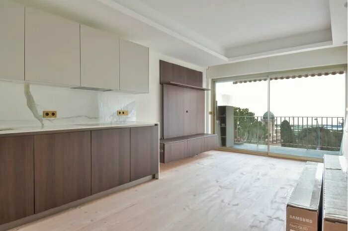 L'HERSILIA - 2 BEDROOM APARTMENT - FULLY RENOVATED
