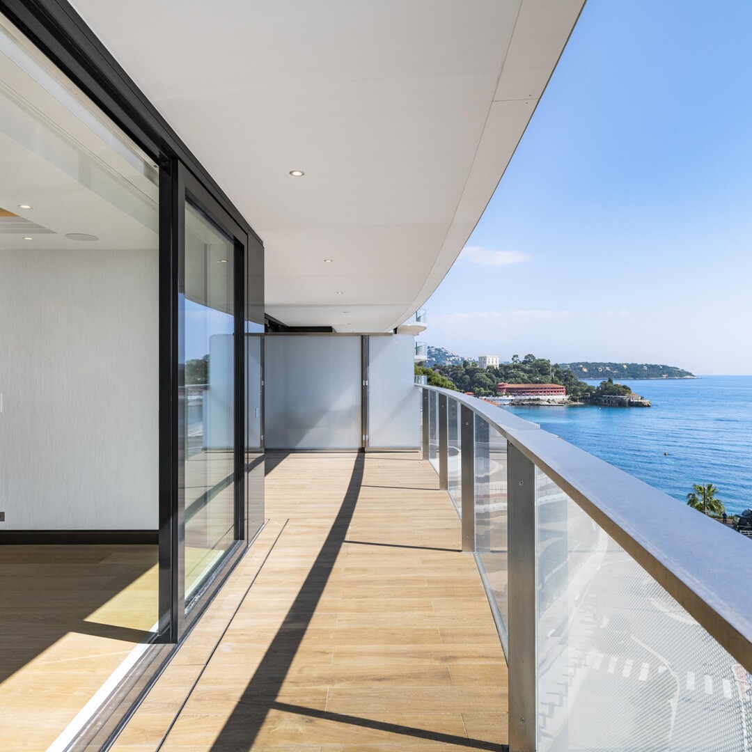 Exceptional property, prestigious residence | Perfect views and best position!