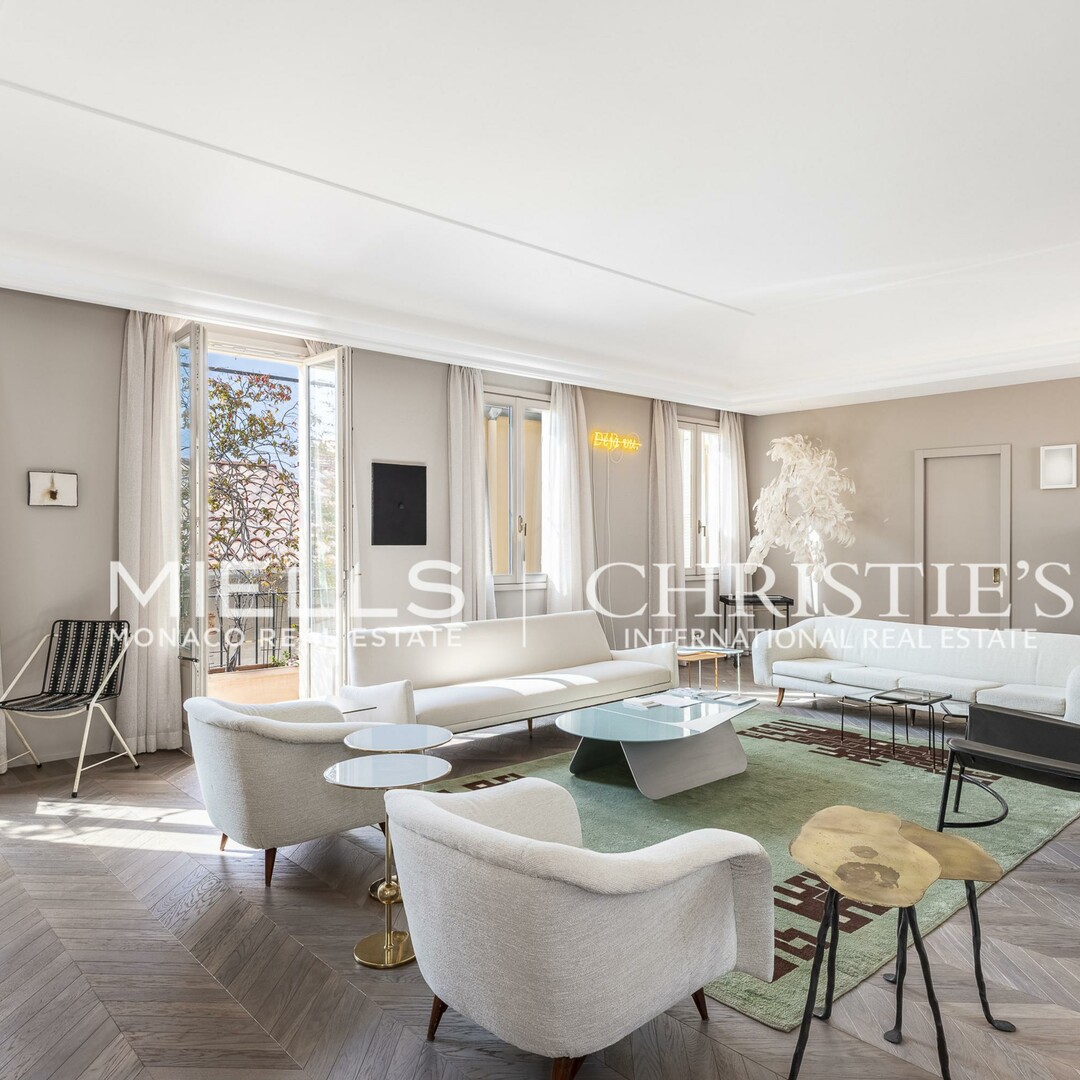 RARE – SPACIOUS APARTMENT IN THE HEART OF LE ROCHER
