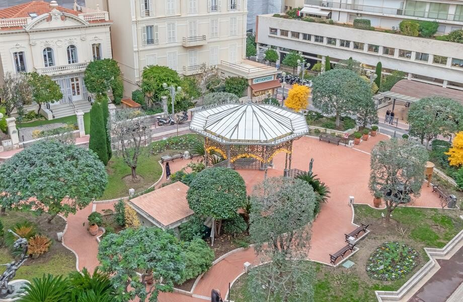 High standing apartment - Condamine