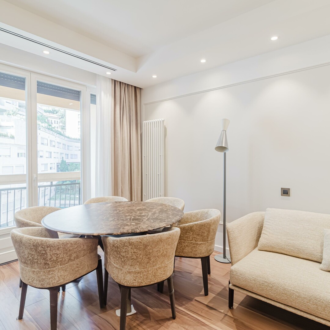 Elegant 2-bedroom apartment on Boulevard d'Italie