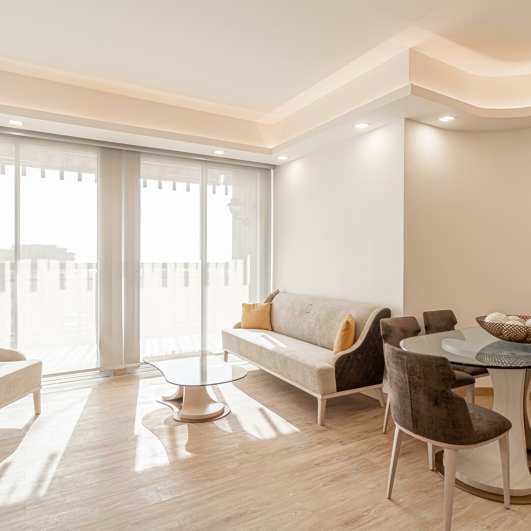 Golden Square - renovated 2-bedroom apartment