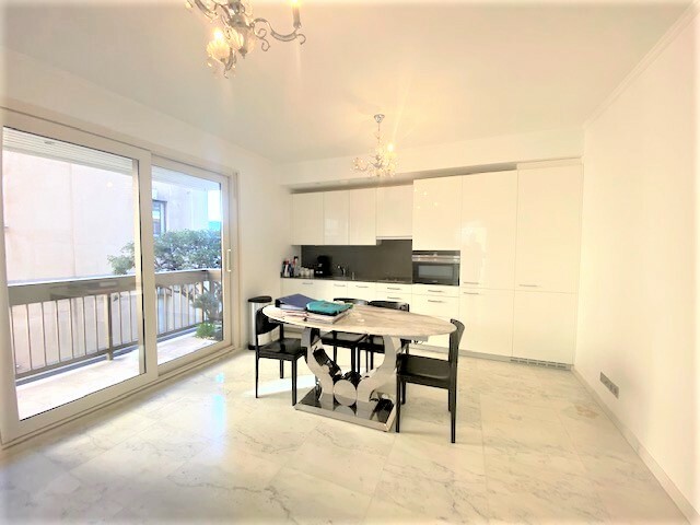 PARK PALACE, 1 BEDROOM APARTMENT NEW, MIXED USE