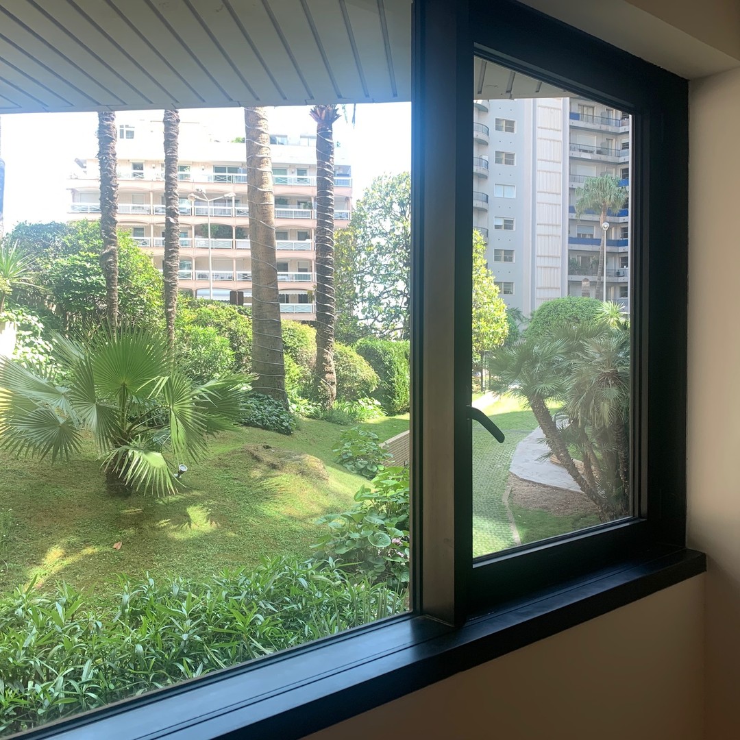 Near the Casino Gardens - Studio apartment with mixte use